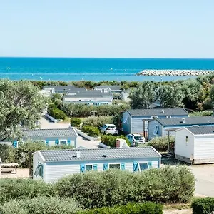  Camping La Brise De Camargue