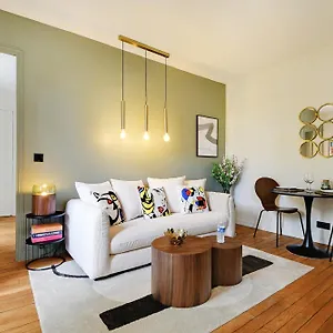 Luxury Flat By Les Maisons De Charloc Homes Appartement Paris